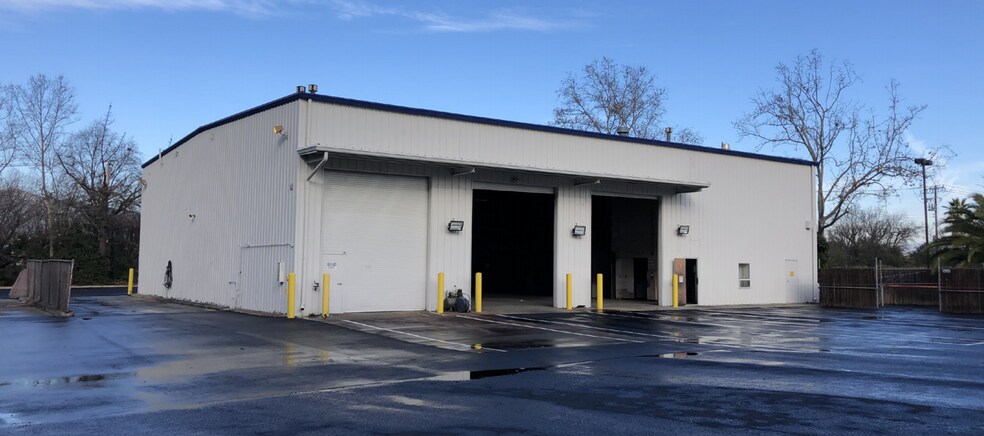 5675 Sunol Blvd, Pleasanton, CA à louer - Photo de l’immeuble – Image 3 sur 7