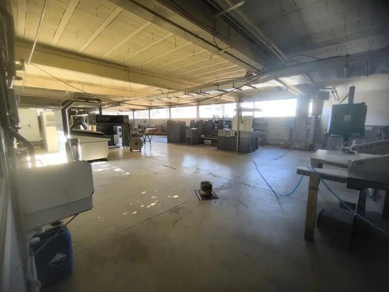 Local d’activités dans Cavaillon à louer Photo intérieure– Image 1 sur 9