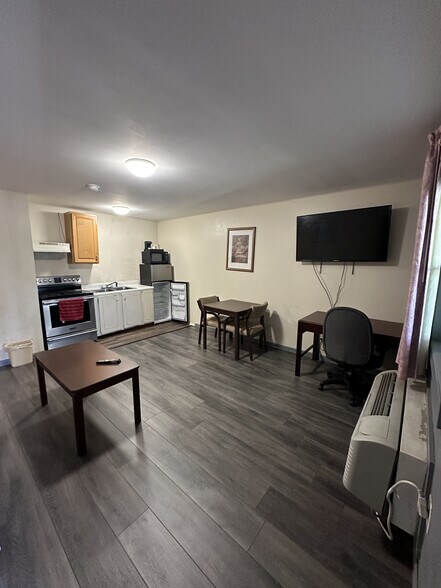 721 State Route 54 E, Clinton, IL à vendre - Photo intérieure – Image 3 sur 26