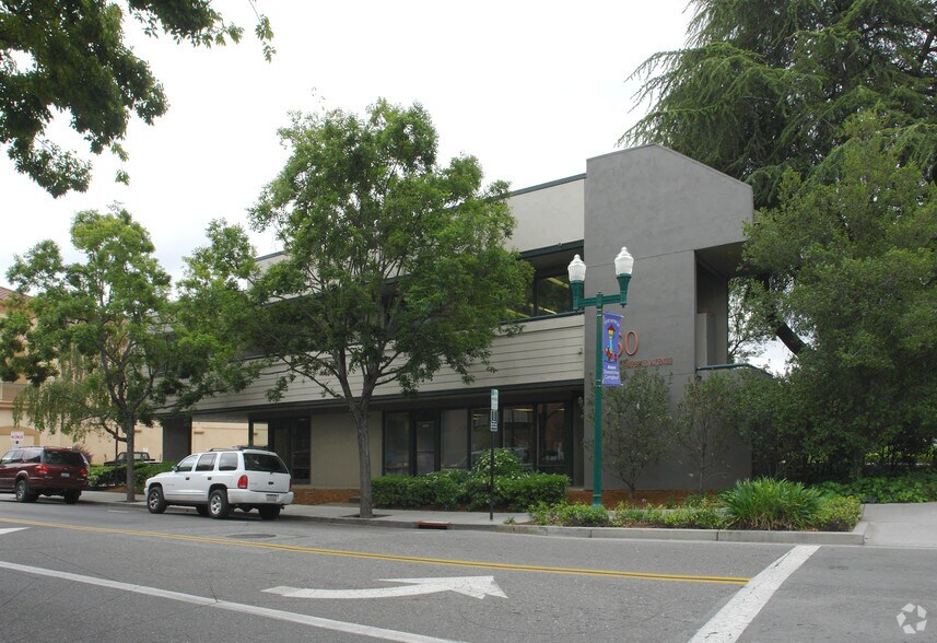 150 E Campbell Ave, Campbell, CA à louer - Photo de l’immeuble – Image 3 sur 23