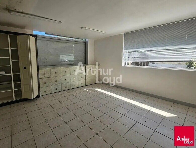 Bureau dans Les Ponts-de-Cé à louer - Photo intérieure – Image 1 sur 3