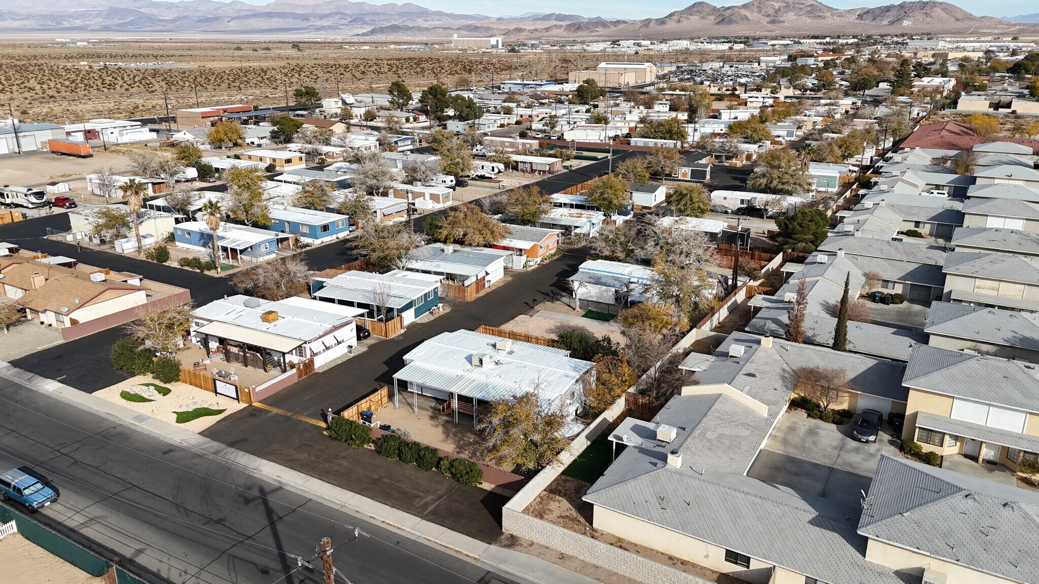 1599 N Norma St, Ridgecrest, CA à vendre Photo principale– Image 1 sur 23