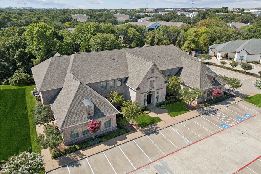 5808 W Plano Pky, Plano, TX à vendre - Photo de l’immeuble – Image 2 sur 12