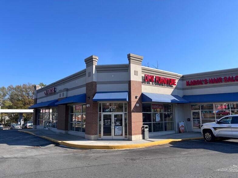 Annapolis Rd, Landover Hills, MD à louer - Photo de l’immeuble – Image 1 sur 3