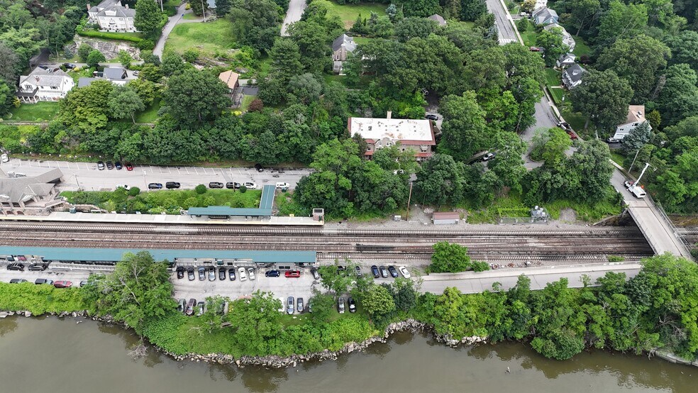 1 Riverside Dr, Sleepy Hollow, NY à vendre - Photo de l’immeuble – Image 2 sur 6