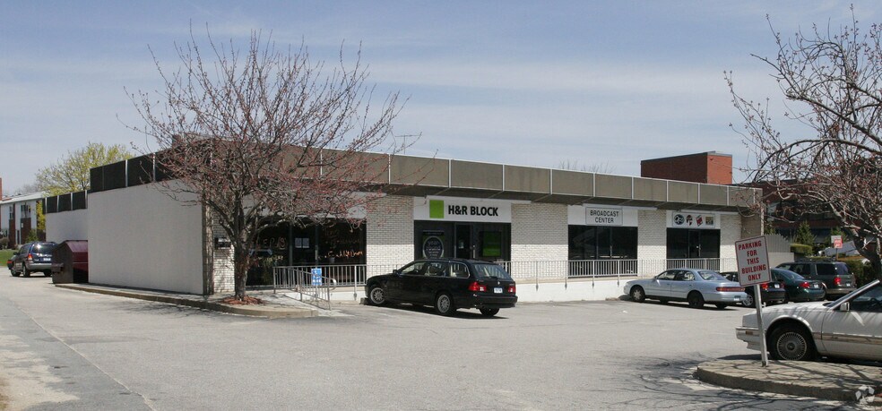 7 Governor Winthrop Blvd, New London, CT à louer - Photo de l’immeuble – Image 2 sur 6