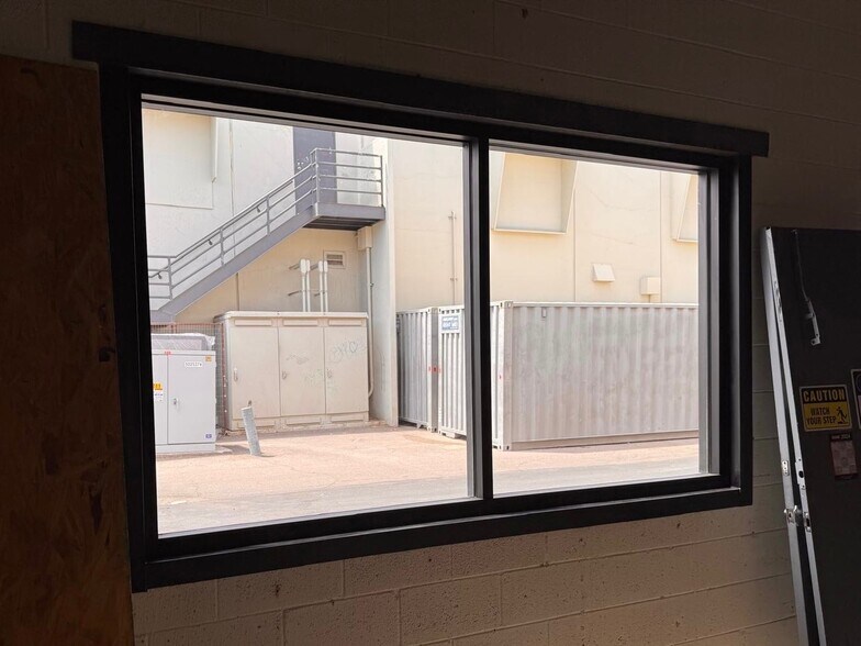 111 S Dobson Rd, Mesa, AZ à louer - Photo de l’immeuble – Image 2 sur 12