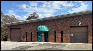 Plus de détails pour 423 Shipyard Blvd, Wilmington, NC - Local d'activités à louer