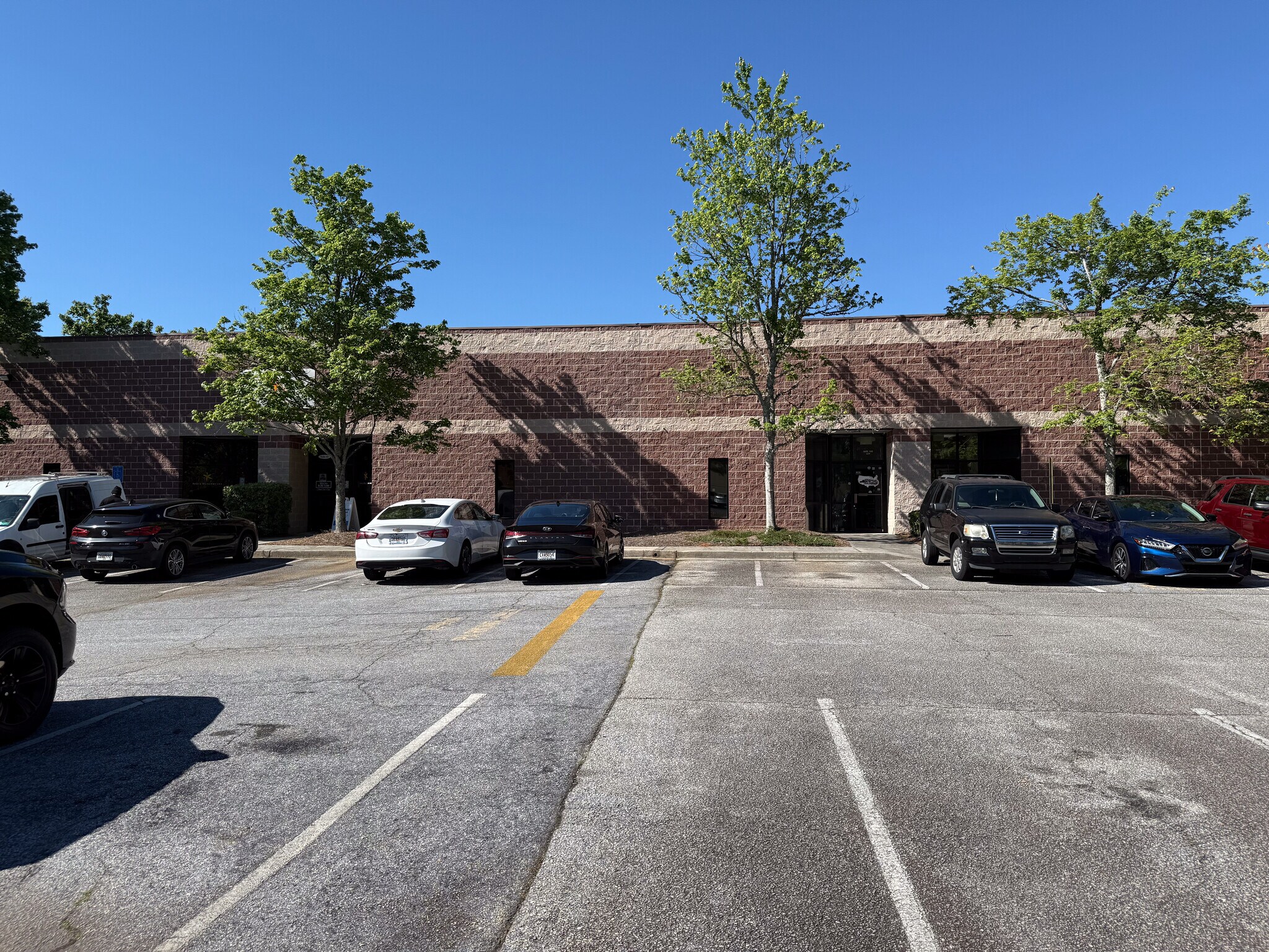 329 Gees Mill Business Pky NE, Conyers, GA à louer Photo de l’immeuble– Image 1 sur 9