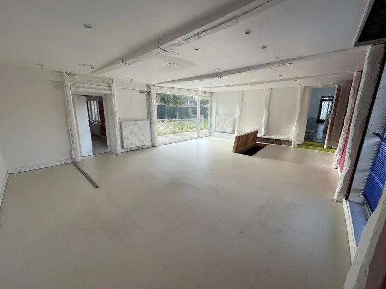 Bureau dans Évreux à vendre - Photo de l’immeuble – Image 2 sur 7