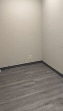 15720 Ventura Blvd, Encino, CA à louer - Vidéo sur l’annonce professionnelle