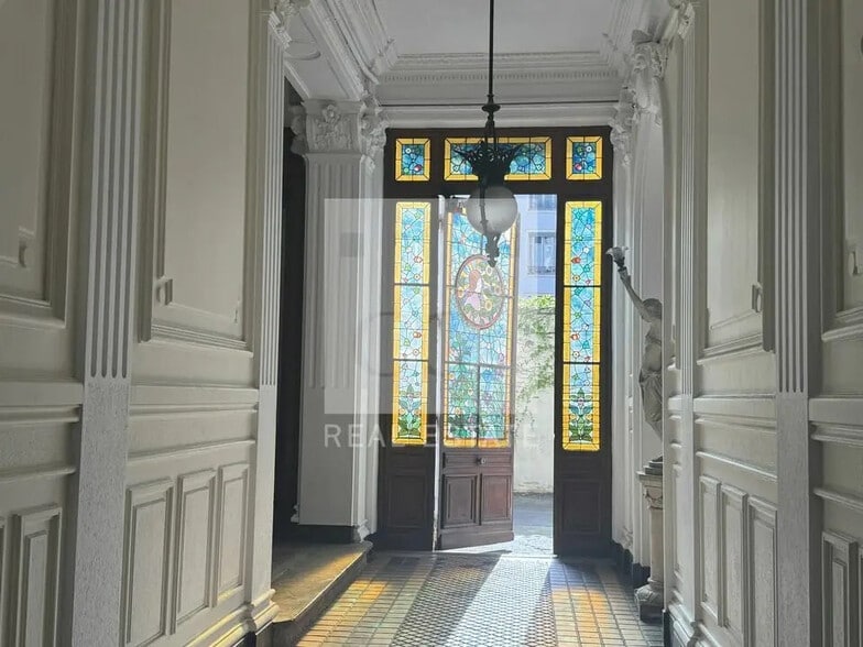 Bureau dans Lyon à vendre - Hall d’entrée – Image 2 sur 12