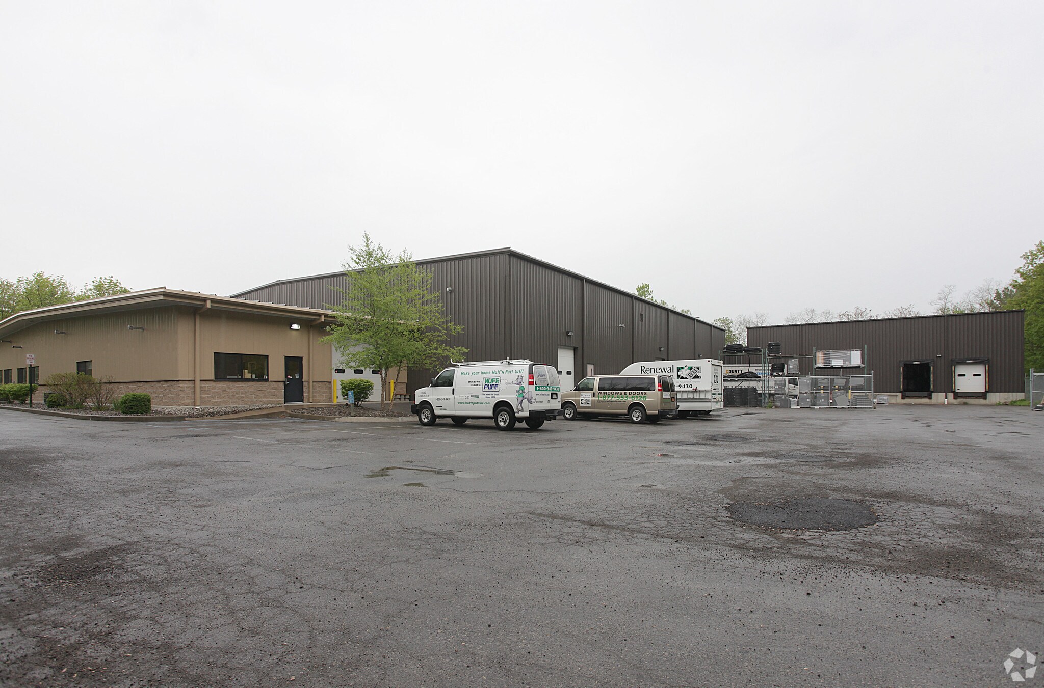 182 Old Route 9, Fishkill, NY à louer Photo principale– Image 1 sur 14