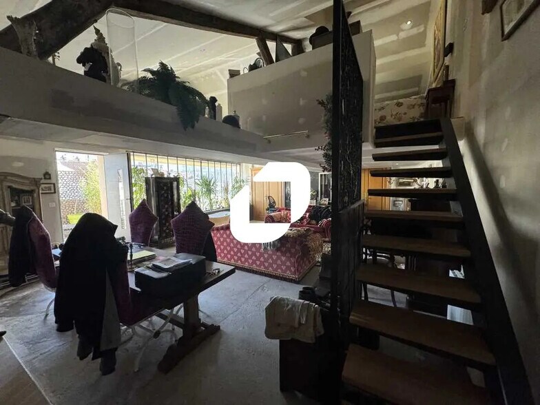 Bureau dans Ivry-sur-Seine à louer - Photo de l’immeuble – Image 3 sur 15