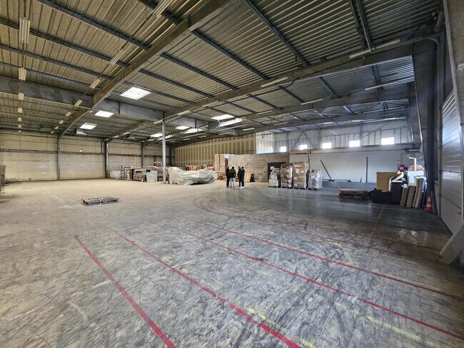 Plus de détails pour Industriel/Logistique à louer