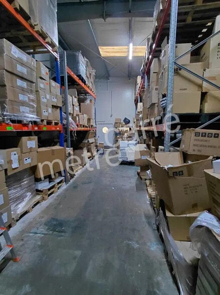 Local d'activités dans La Chapelle-sur-Erdre à vendre - Photo intérieure – Image 3 sur 5