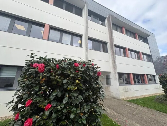 Plus de détails pour Bureau à vendre