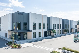 Plus de détails pour 9688 192 St, Surrey, BC - Industriel/Logistique à vendre