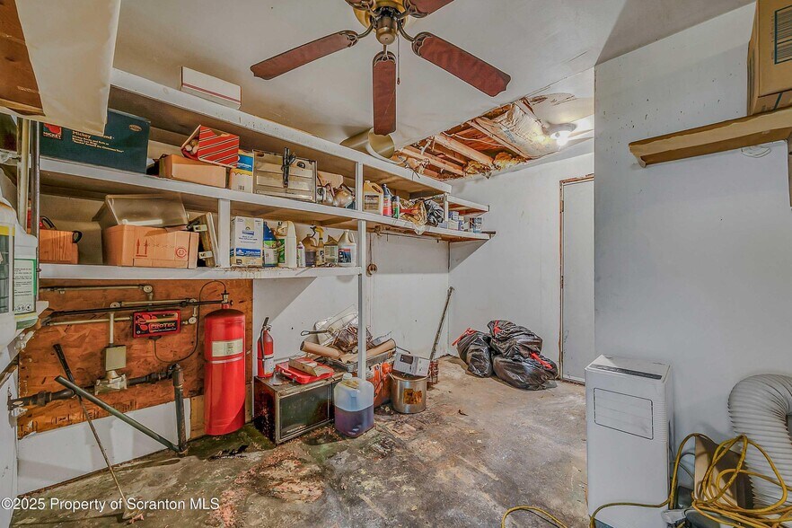 15979 PA-407, Factoryville, PA à vendre - Photo intérieure – Image 2 sur 29