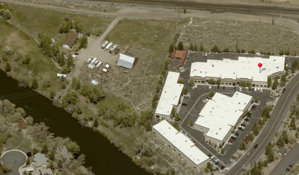 8521-8543 White Fir St, Reno, NV à louer - Photo de l’immeuble – Image 3 sur 4