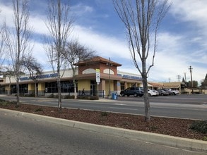 7120-7134 Auburn Blvd, Citrus Heights, CA à louer Autre– Image 2 sur 3