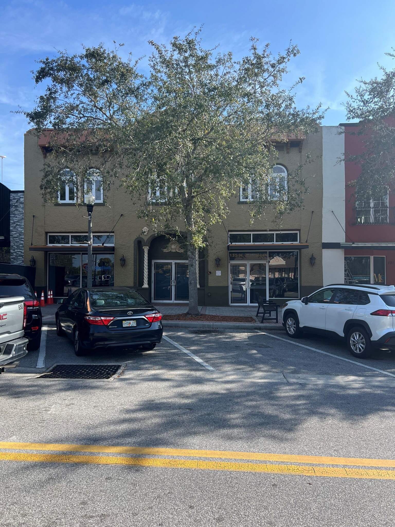 135 N 6th St, Haines City, FL à louer Photo de l’immeuble– Image 1 sur 9