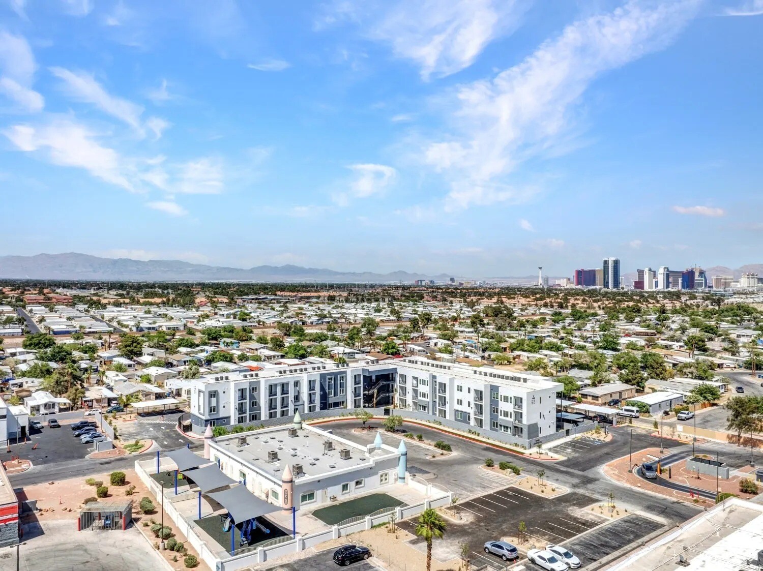 4846 S Jones Blvd, Las Vegas, NV à vendre Photo de l’immeuble– Image 1 sur 21