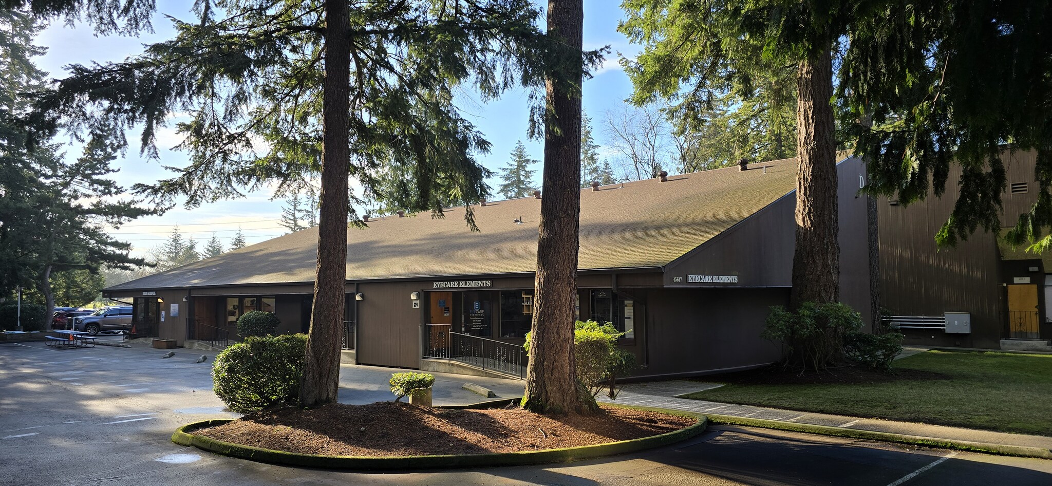 15611 NE Bel Red Rd, Bellevue, WA à louer Photo principale– Image 1 sur 4