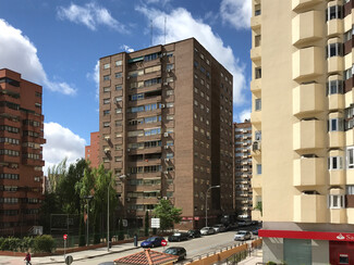 Plus de détails pour Calle de Sangenjo, 16, Madrid - Logement à vendre