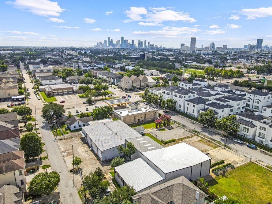5414 Larkin St, Houston, TX à vendre Photo de l’immeuble– Image 1 sur 18