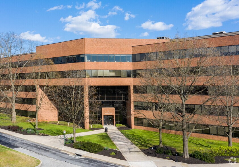 4 North Park Dr, Hunt Valley, MD à louer - Photo de l’immeuble – Image 3 sur 10