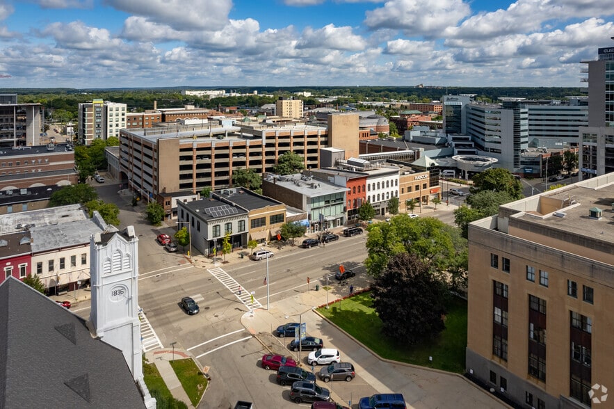 234 W Michigan Ave, Kalamazoo, MI à louer - Aérien – Image 2 sur 3
