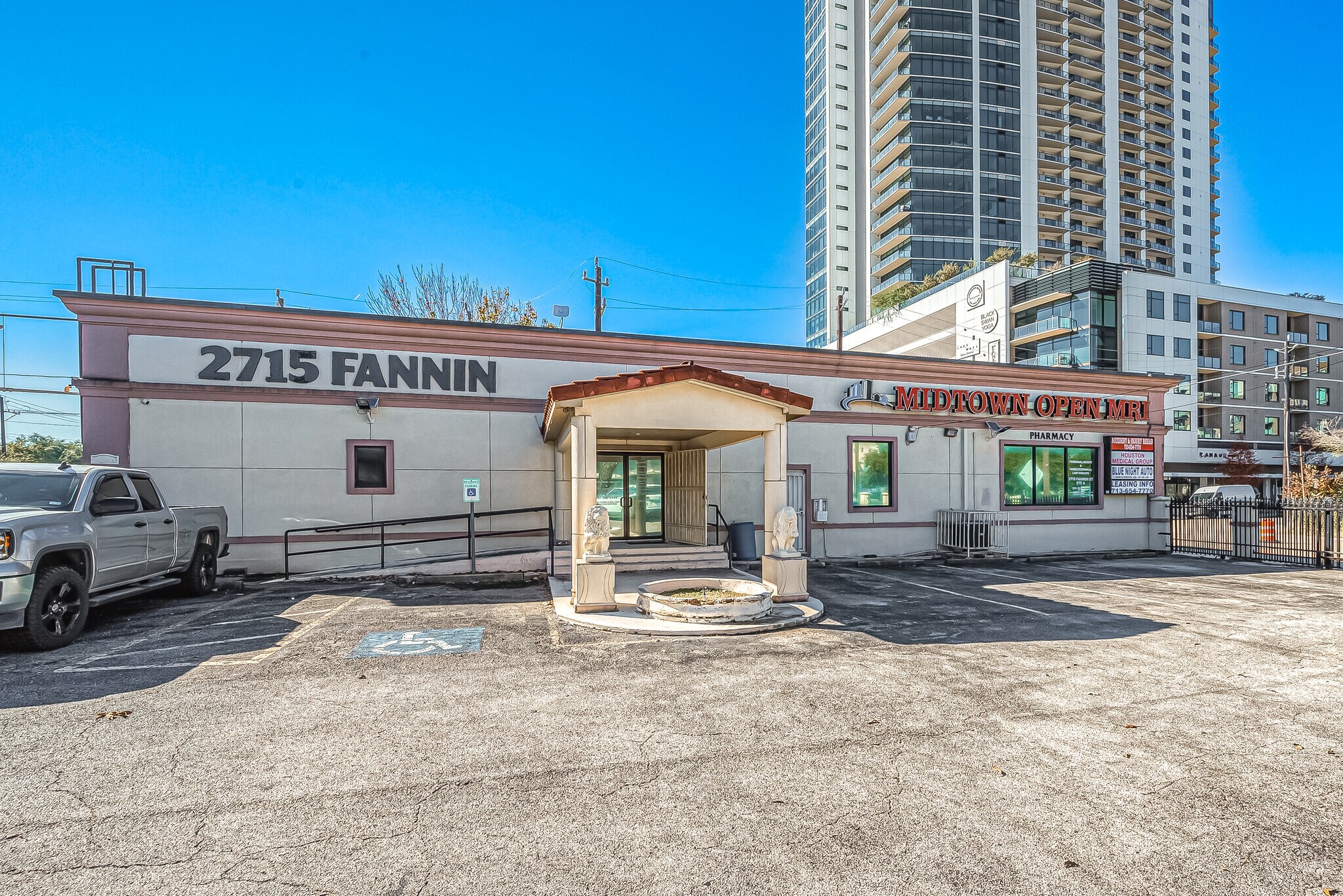 2715 Fannin St, Houston, TX à vendre Photo principale– Image 1 sur 58