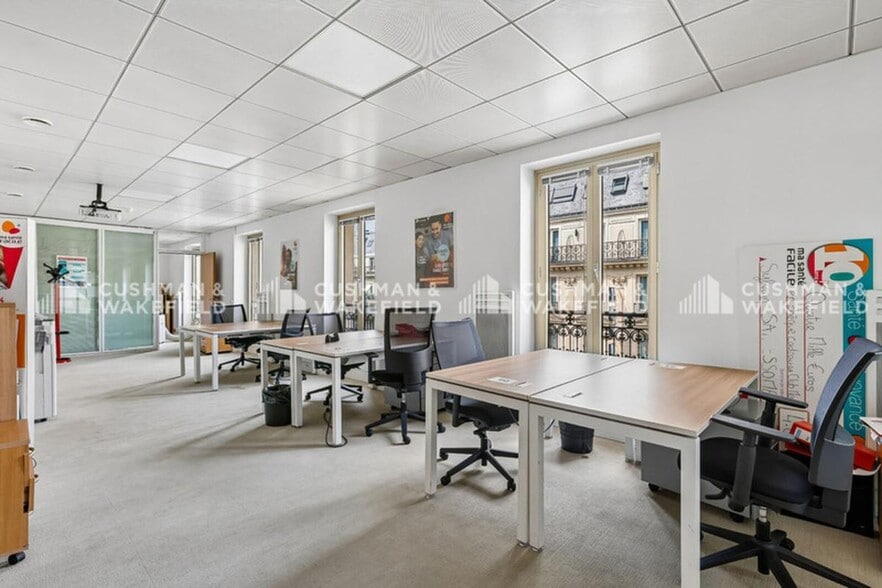 31 Rue De Châteaudun, Paris à louer - Photo intérieure – Image 3 sur 15