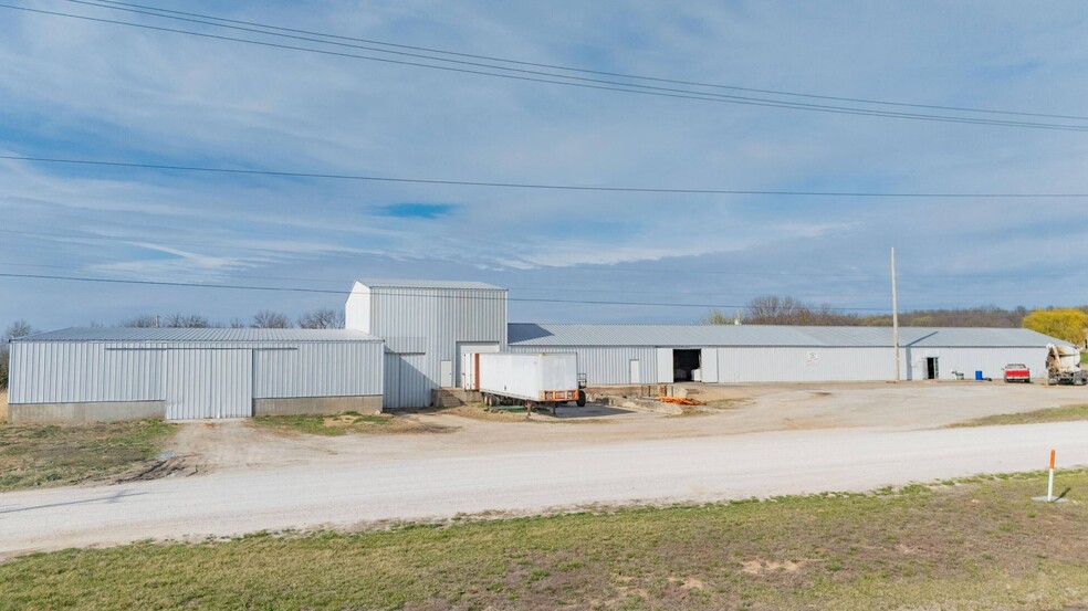9705 SE 1300th Rd, Humansville, MO à vendre - Photo de l’immeuble – Image 2 sur 63