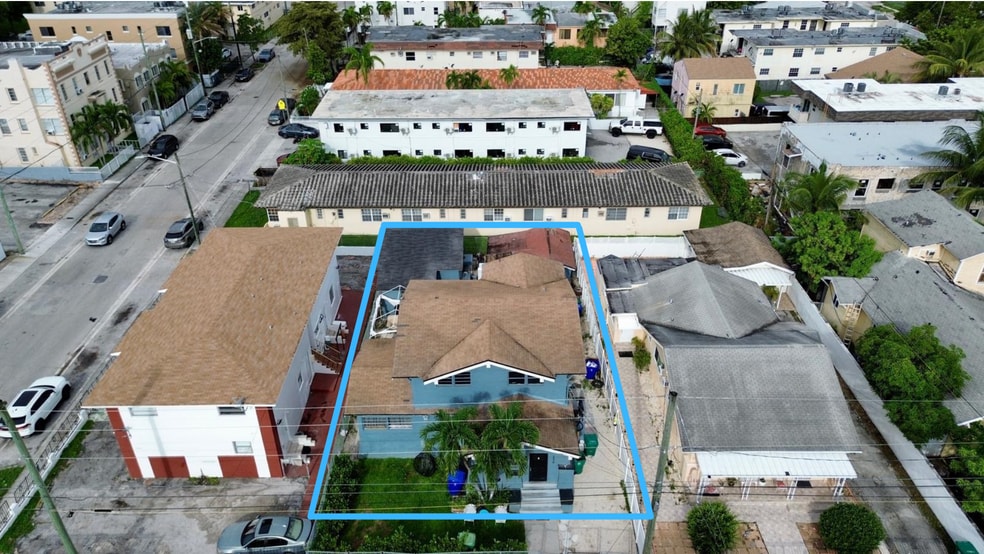 236 SW 10th Ave, Miami, FL à vendre - Photo de l’immeuble – Image 2 sur 15
