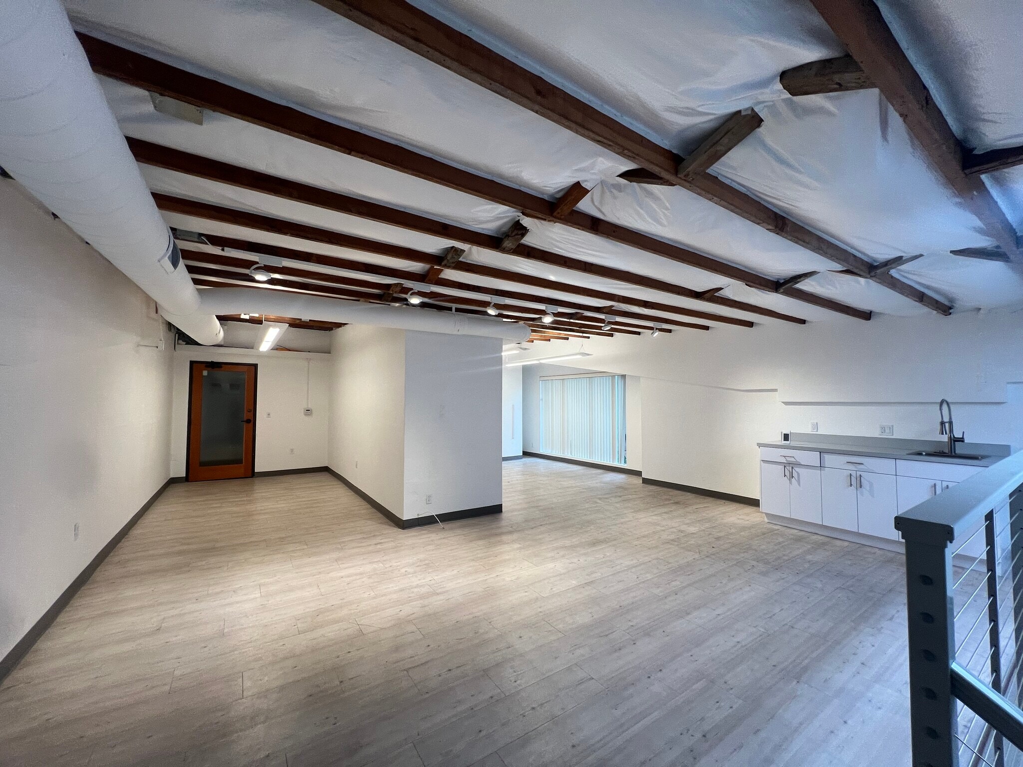 104 W Anapamu St, Santa Barbara, CA à louer Photo de l’immeuble– Image 1 sur 9