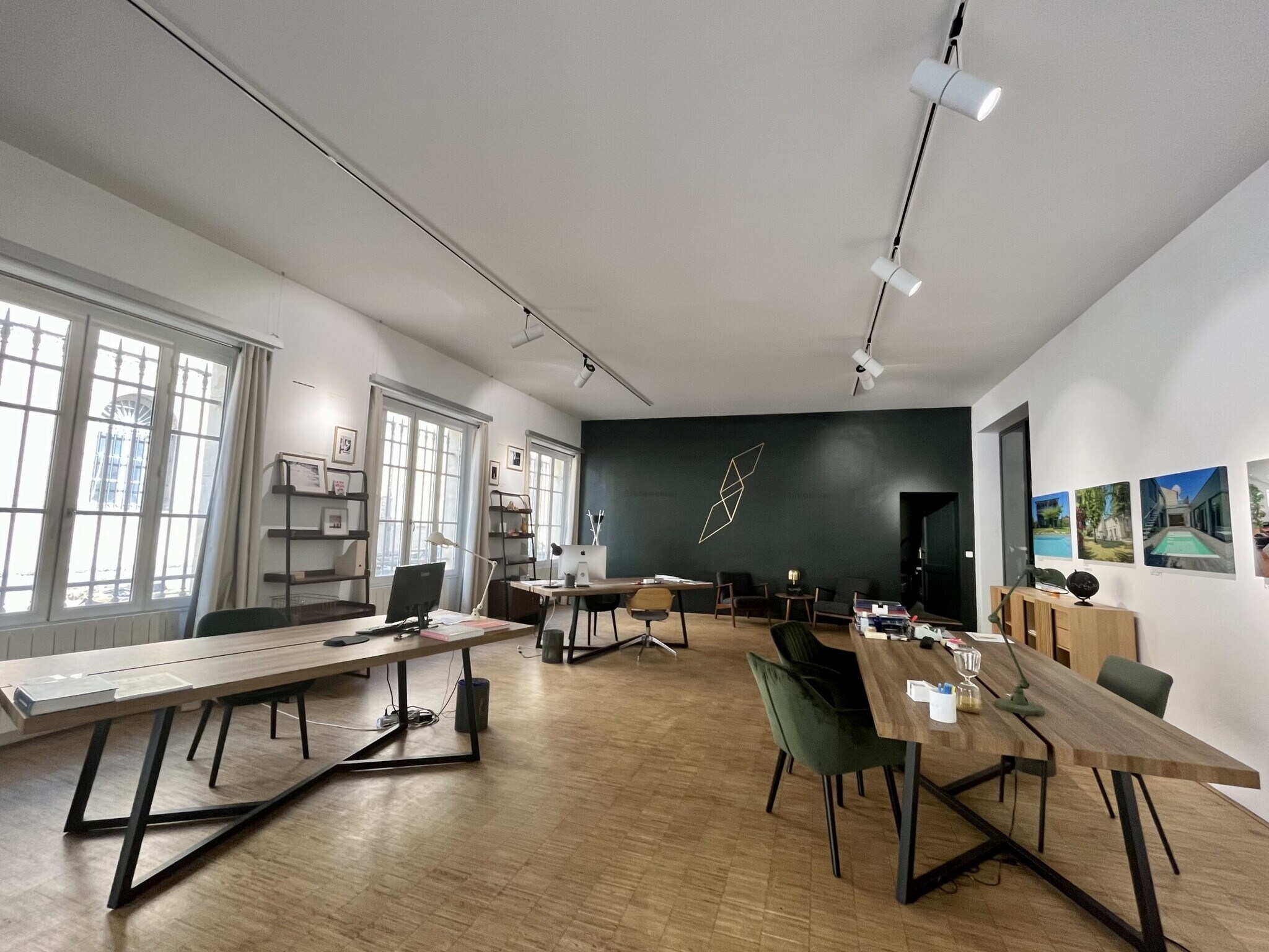 Bureau dans Bordeaux à louer Photo de l’immeuble– Image 1 sur 5