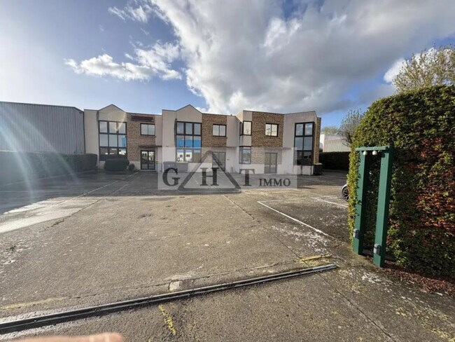 Plus de détails pour Bureau à vendre