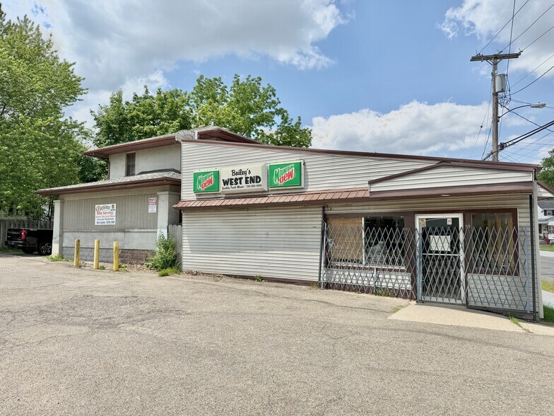 209 17th St SW, Massillon, OH à vendre - Photo de l’immeuble – Image 3 sur 23