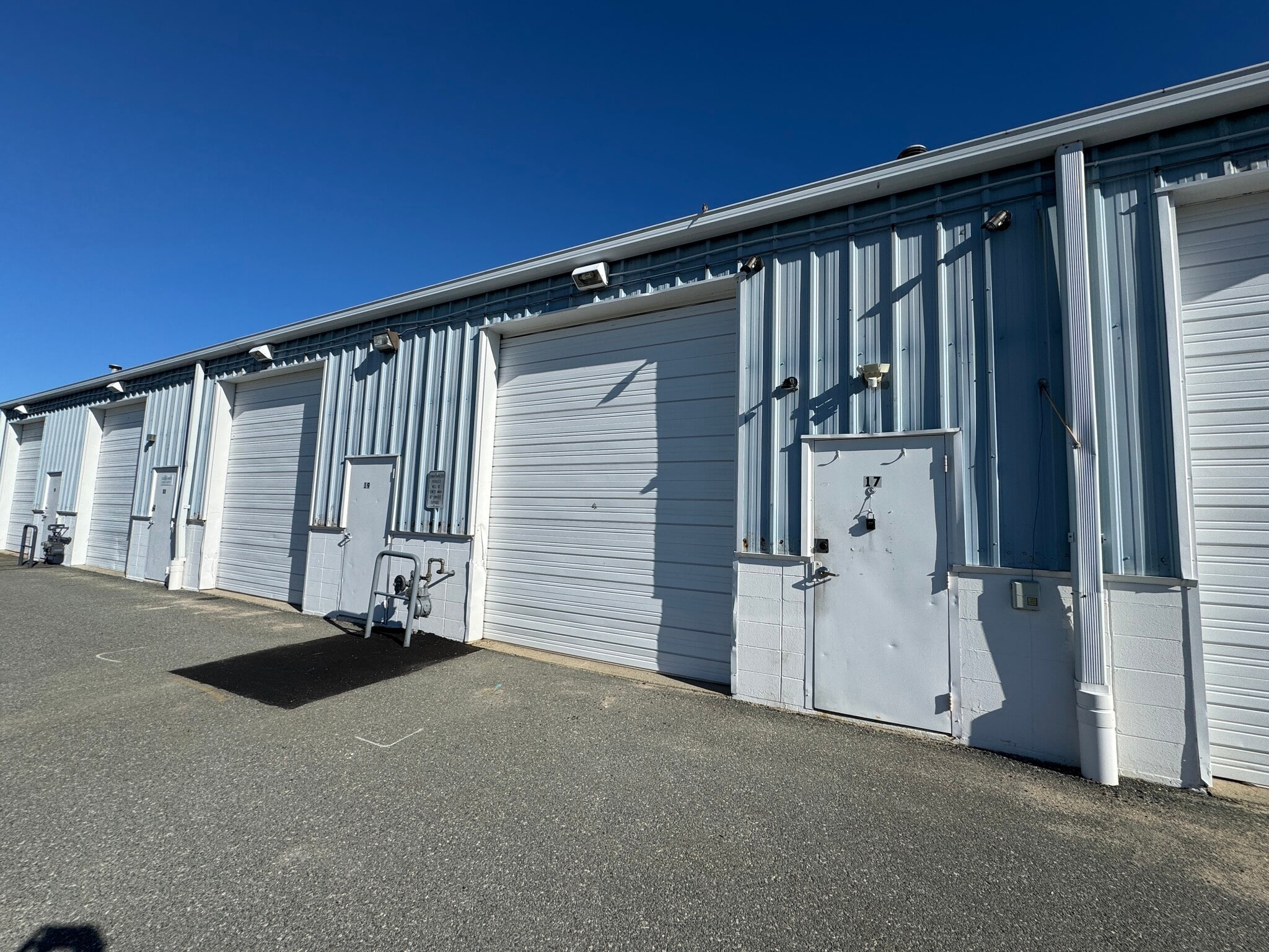 1678 E Main Rd, Portsmouth, RI à louer Photo intérieure– Image 1 sur 4