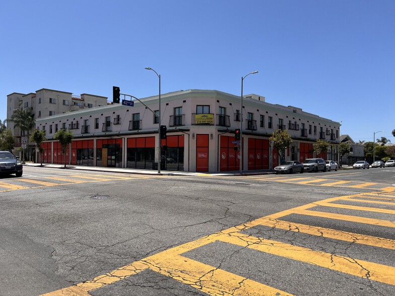 4201 S Vermont Ave, Los Angeles, CA à louer - Photo de l’immeuble – Image 1 sur 8