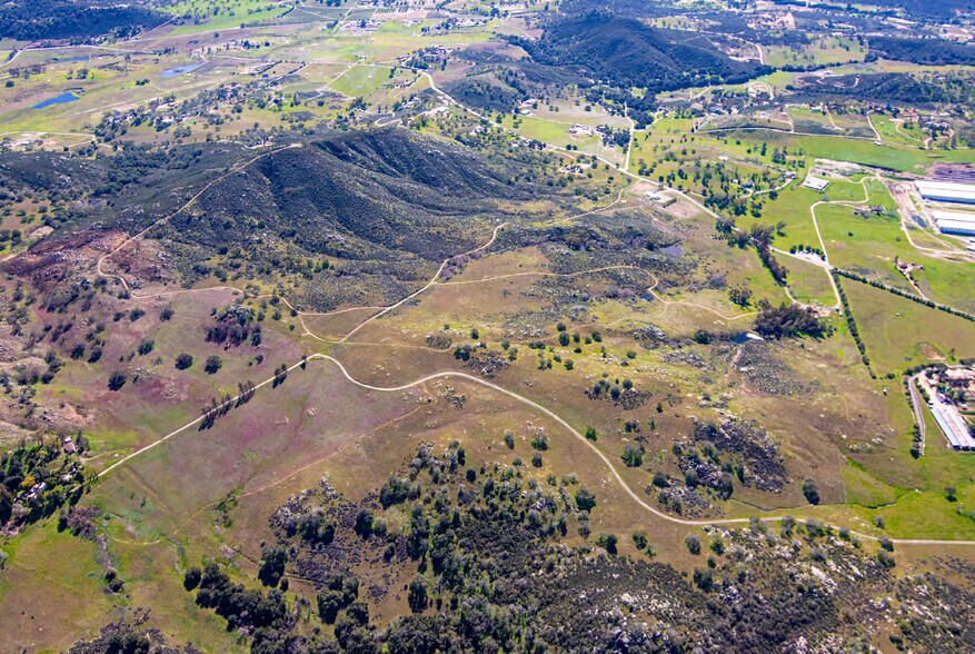 25858 Highway 78, Ramona, CA à vendre - Photo de l’immeuble – Image 3 sur 3