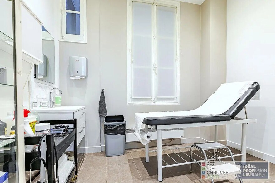 Bureau dans Paris à vendre - Photo de l’immeuble – Image 3 sur 10