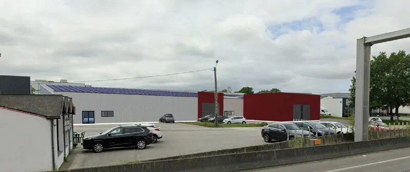 Local d'activités dans Theix-Noyalo à vendre - Photo de l’immeuble – Image 1 sur 3