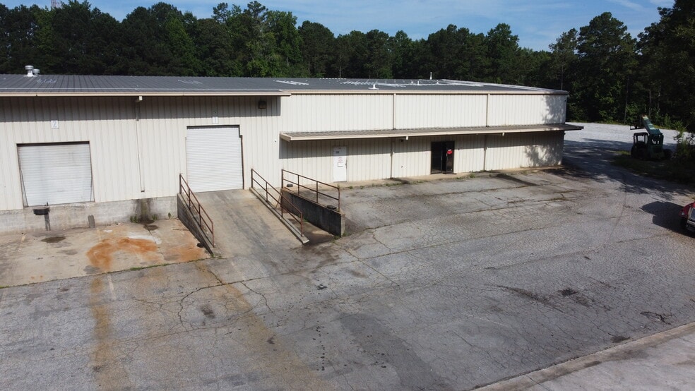 7222 Maddox Rd, Lithonia, GA à louer - Photo de l’immeuble – Image 1 sur 5