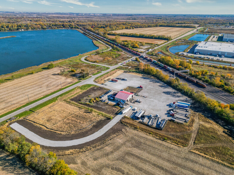 25109 Lorenzo Rd, Wilmington, IL à vendre - Photo de l’immeuble – Image 2 sur 12