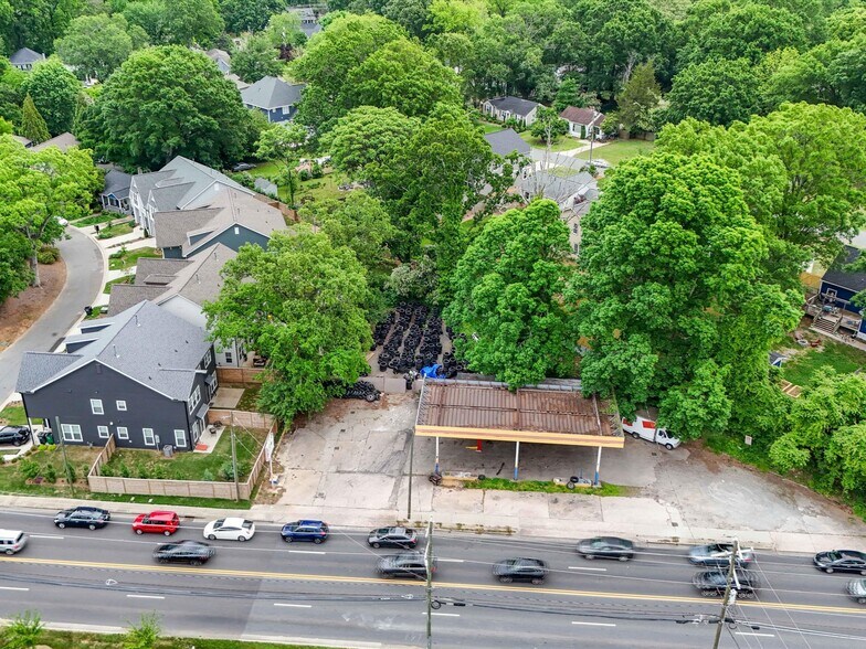 2522-2530 The Plz, Charlotte, NC à vendre - Photo de l’immeuble – Image 3 sur 6