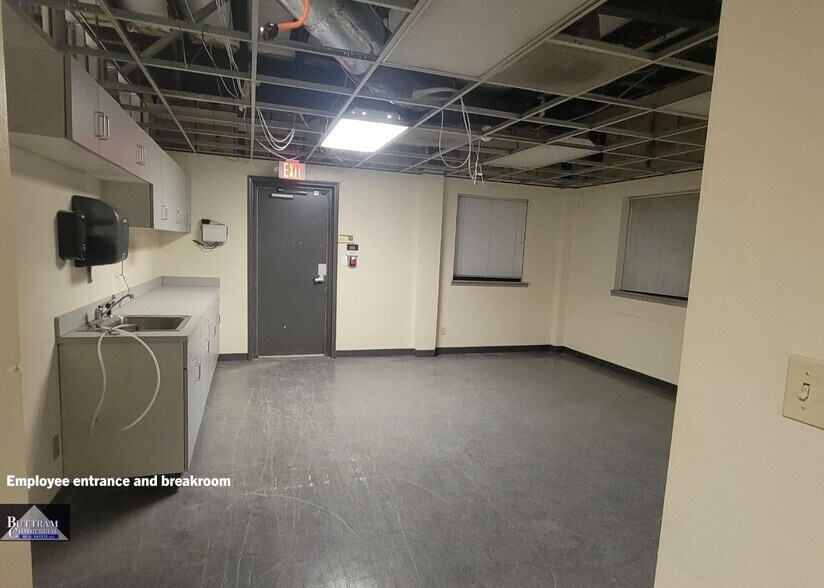 3530 Industrial Ave, Joplin, MO à louer - Photo de l’immeuble – Image 3 sur 12