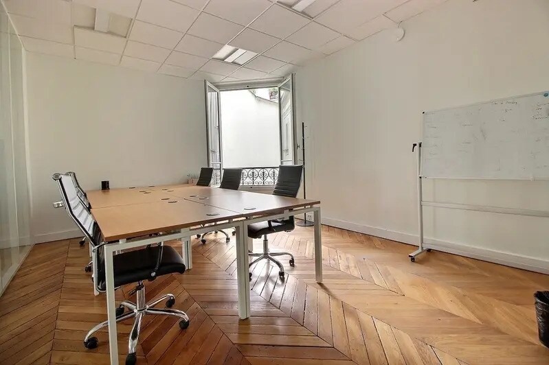 15 Rue Du Louvre, Paris à louer - Photo intérieure – Image 2 sur 10